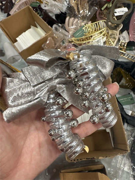 Viet Gourmet - Medium Hair Scrunchie