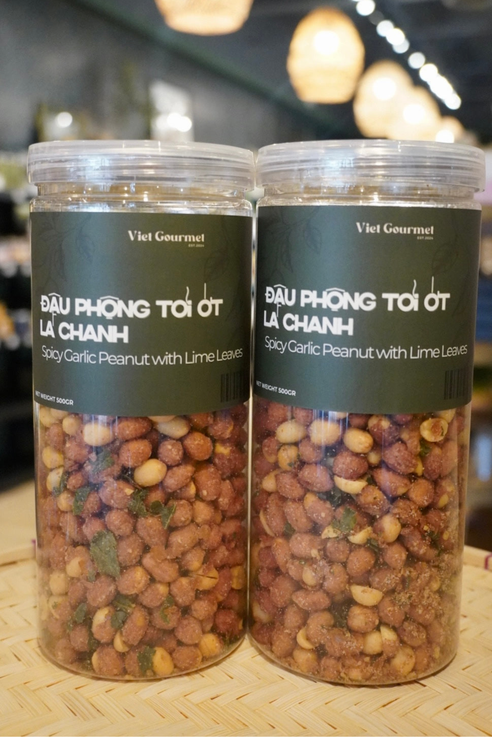 Viet Gourmet - Đậu Phộng Lá Chanh | Spicy Garlic Peanut With Lime Leaves