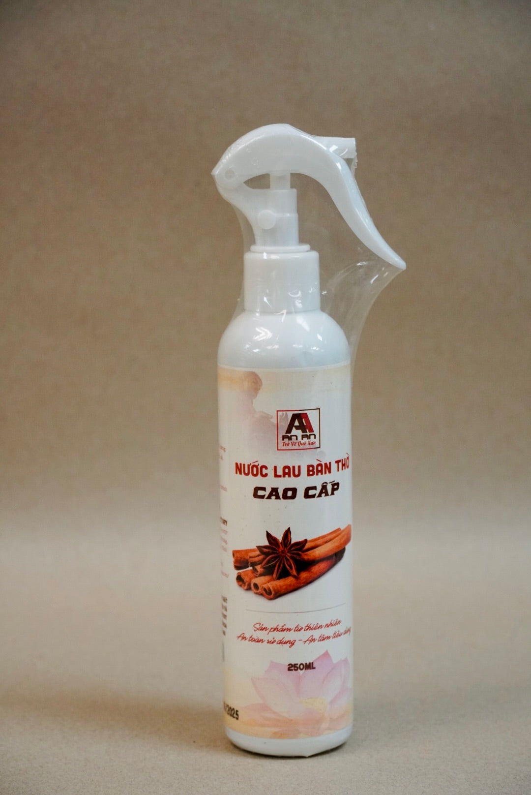 An An - Nước Lau Bàn Thờ | Altar Cleaner