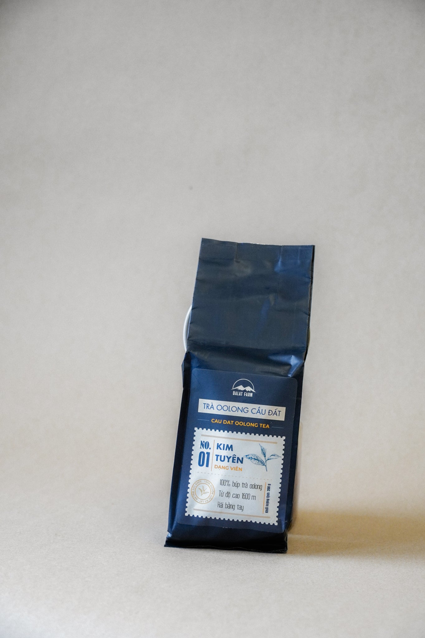 Đà Lạt Farm - Trà Oolong Kim Tuyên | Cau Dat Oolong Tea [bag/200gr]